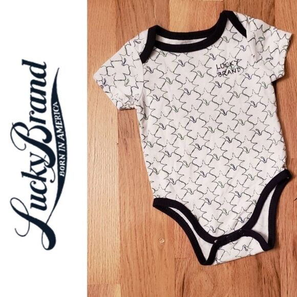 NWOT Lucky Brand Signature Shamrock Onesie - Picture 2 of 7